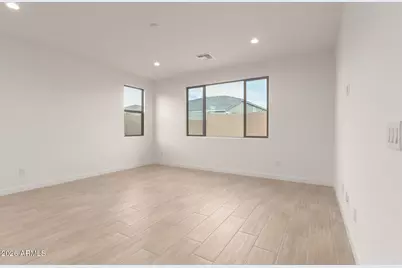 15782 W Hackamore Drive, Surprise, AZ 85387 - Photo 8