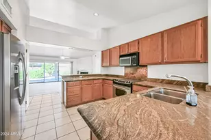 5646 W Blackhawk Dr, Glendale, AZ 85308 - Photo 6