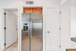 5646 W Blackhawk Dr, Glendale, AZ 85308 - Photo 8