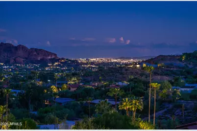 4455 E Moonlight Way, Paradise Valley, AZ 85253 - Photo 8