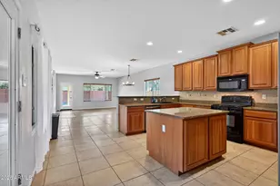 939 E Sourwood Dr, Gilbert, AZ 85298 - Photo 20