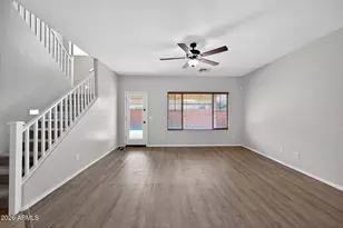 939 E Sourwood Dr, Gilbert, AZ 85298 - Photo 10