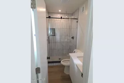 8015 W Roma Avenue, Phoenix, AZ 85033 - Photo 12