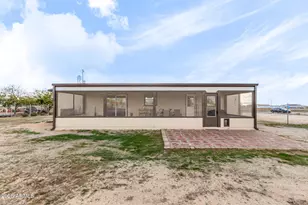 29624 W Polk St, Buckeye, AZ 85396 - Photo 28