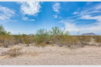 4712 N 425th Drive #-, Tonopah, AZ 85354 - Photo 10