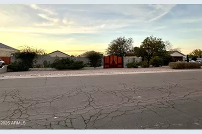 14764 S Amado Boulevard, Arizona City, AZ 85123 - Photo 8