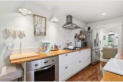 110 W Bruce Avenue, Gilbert, AZ 85233 - Photo 10