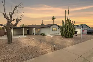 8252 E Heatherbrae Dr, Scottsdale, AZ 85251 - Photo 2