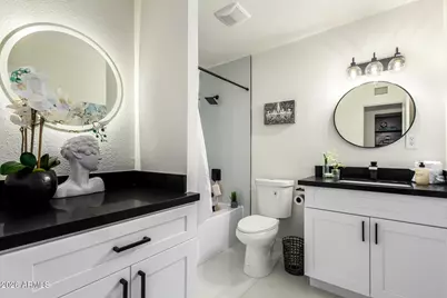 8252 E Heatherbrae Drive, Scottsdale, AZ 85251 - Photo 10