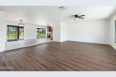 10839 N 59th Avenue, Glendale, AZ 85304 - Photo 4