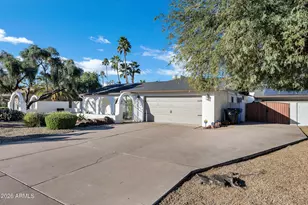 11202 North 42nd Pl, Phoenix, AZ 85028 - Photo 4