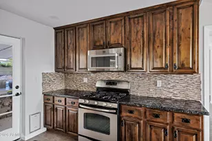 11202 North 42nd Pl, Phoenix, AZ 85028 - Photo 16