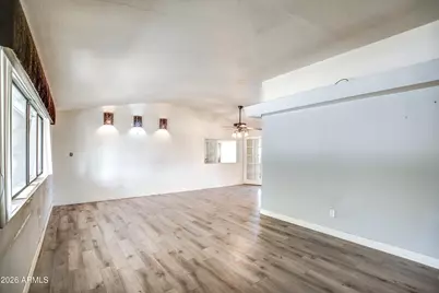 6131 N 8th Avenue, Phoenix, AZ 85013 - Photo 6