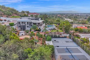 5632 N Camelback Canyon Dr, Phoenix, AZ 85018 - Photo 52