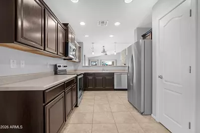 2315 E Hazeltine Way, Gilbert, AZ 85298 - Photo 12