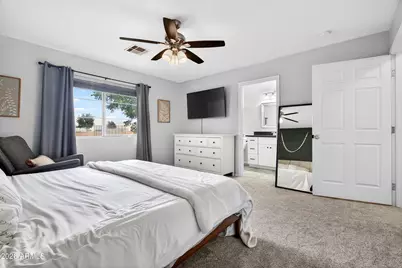 4020 E Melinda Lane, Phoenix, AZ 85050 - Photo 14