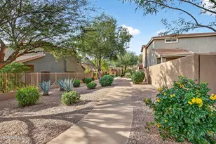 4020 E Melinda Ln, Phoenix, AZ 85050 - Photo 32