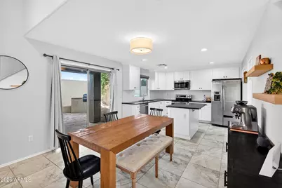 4020 E Melinda Lane, Phoenix, AZ 85050 - Photo 8