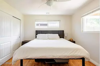 1037 W 10th Street, Mesa, AZ 85201 - Photo 8