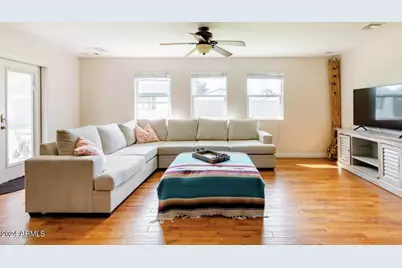 1037 W 10th Street, Mesa, AZ 85201 - Photo 12