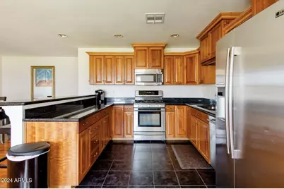 1037 W 10th Street, Mesa, AZ 85201 - Photo 6