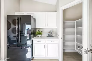 11211 W Heatherbrae Dr, Phoenix, AZ 85037 - Photo 12