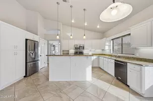 1623 E Runion Dr, Phoenix, AZ 85024 - Photo 12