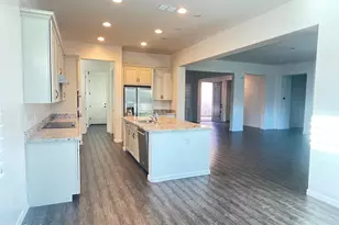 991 E Hampton Ln, Gilbert, AZ 85295 - Photo 8