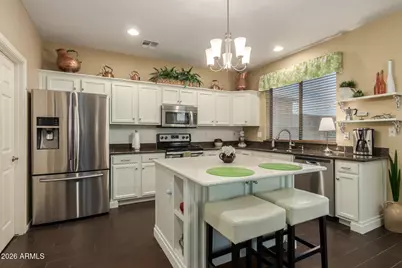 8308 S 23rd Place, Phoenix, AZ 85042 - Photo 2