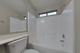 2022 E Winston Dr, Phoenix, AZ 85042 - Photo 8