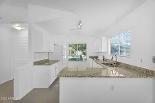 8642 W Lockland Ct, Peoria, AZ 85382 - Photo 6