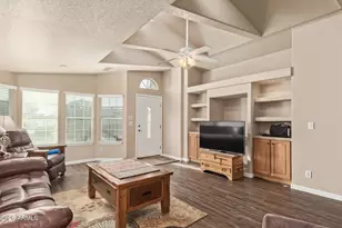 3301 S Goldfield Rd, Apache Junction, AZ 85119 - Photo 18