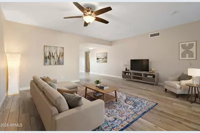 5745 N 44th Lane, Glendale, AZ 85301 - Photo 4