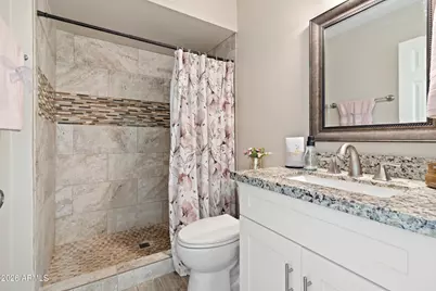 5745 N 44th Lane, Glendale, AZ 85301 - Photo 12