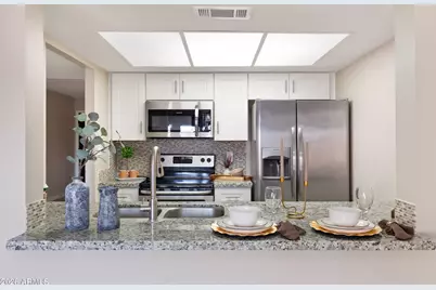 5745 N 44th Lane, Glendale, AZ 85301 - Photo 6