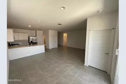 2919 E Hayfield Way, San Tan Valley, AZ 85140 - Photo 6