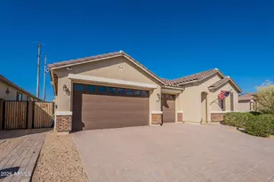 7620 W Raymond St, Phoenix, AZ 85043 - Photo 1