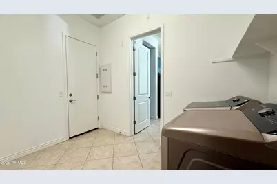 3355 E Constance Way, Phoenix, AZ 85042 - Photo 32