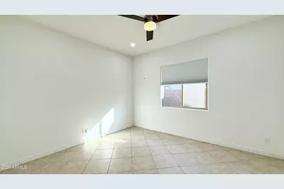 3355 E Constance Way, Phoenix, AZ 85042 - Photo 16