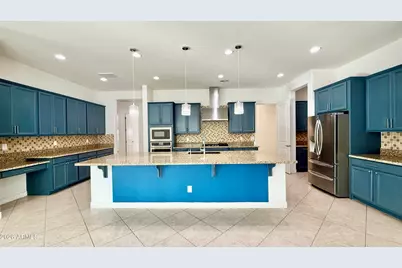 3355 E Constance Way, Phoenix, AZ 85042 - Photo 6