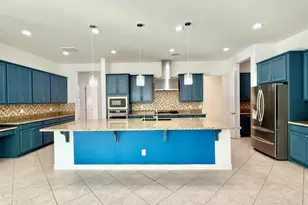 3355 E Constance Wy, Phoenix, AZ 85042 - Photo 6