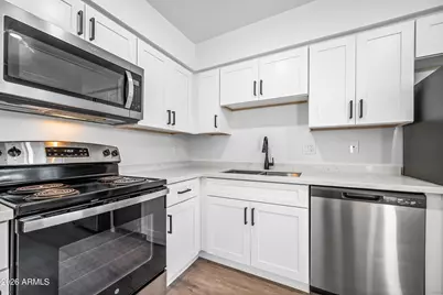 3133 E Fairmount Avenue, Phoenix, AZ 85016 - Photo 6