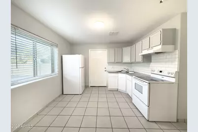 1023 E Old Southern Avenue #A, Phoenix, AZ 85042 - Photo 1