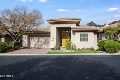 3124 E Squaw Peak Circle, Phoenix, AZ 85016 - Photo 1