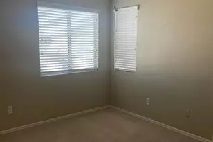 8419 W Salter Dr, Peoria, AZ 85382 - Photo 10