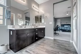 517 E Balao Dr E, Phoenix, AZ 85085 - Photo 16