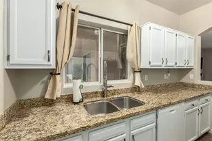 625 N Hamilton St, Chandler, AZ 85225 - Photo 8