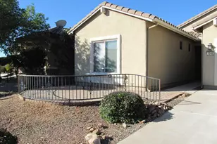 1046 Estancia Dr, Sierra Vista, AZ 85635 - Photo 4