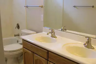 1046 Estancia Dr, Sierra Vista, AZ 85635 - Photo 32