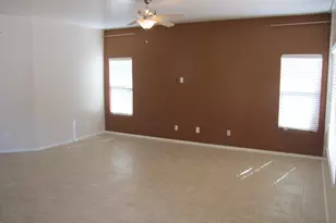 1046 Estancia Dr, Sierra Vista, AZ 85635 - Photo 10